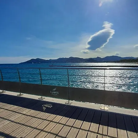 Ocean View Royal Palm Apartment *