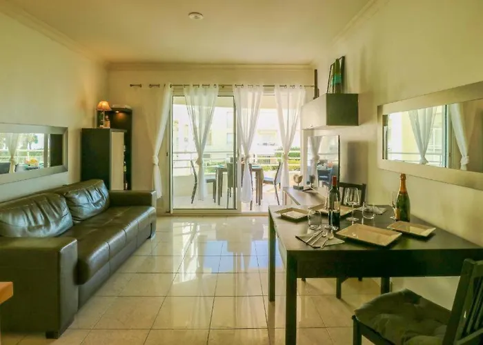 Ocean View Royal Palm Apartmán