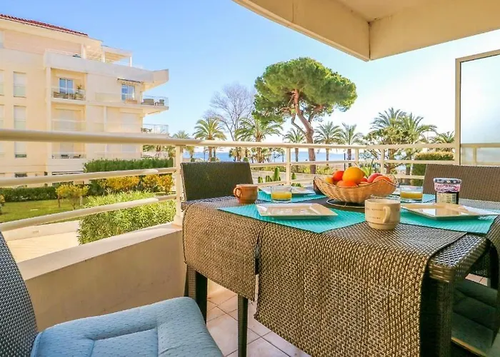 Ocean View Royal Palm Lägenhet *